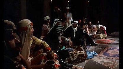 بلوند مقابل مرد بالغ برهنه عکس و داستان سکسی می نشیند
