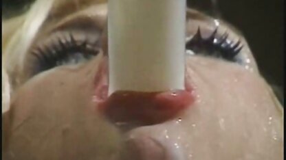 من با یک زن خودارضایی وارد اتاق شدم عکس داستان های سکسی و او را در نکات مختلف نگه داشتم